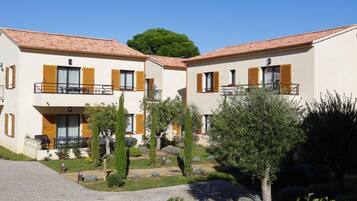 Appartement, 3 chambres, terrasse, vue jardin | Vue de la chambre