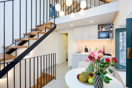 Design Villa | Private kitchen | Coffee/tea maker, electric kettle, cookware/dishes/utensils