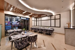 Restaurant - Click Sunburry Hotel Katra (Reasi)