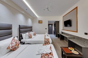 Phòng Suite dành cho gia đình | 1 phòng ngủ, bộ đồ giường cao cấp, bàn