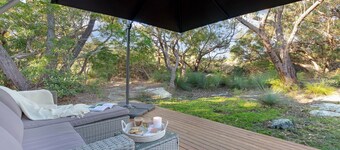 Kangaroo Cottage – Where coast and bush meet