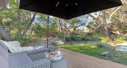 Kangaroo Cottage – Where coast and bush meet