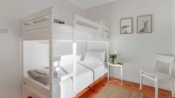 2 quartos, ferros/tábuas de passar roupa, berço de viagem, Wi-Fi