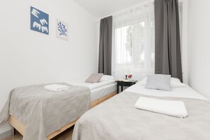 2 chambres, fer et planche à repasser, Wi-Fi, draps fournis