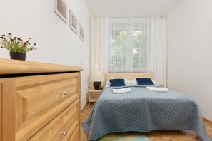 1 bedroom, iron/ironing board, travel crib, WiFi