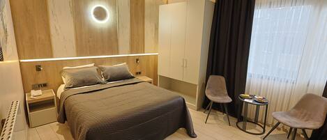 Deluxe Double Room | Minibar, desk, laptop workspace, soundproofing