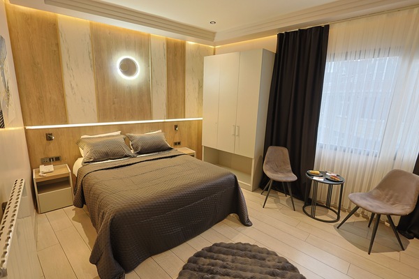 Deluxe Double Room | Minibar, desk, laptop workspace, soundproofing