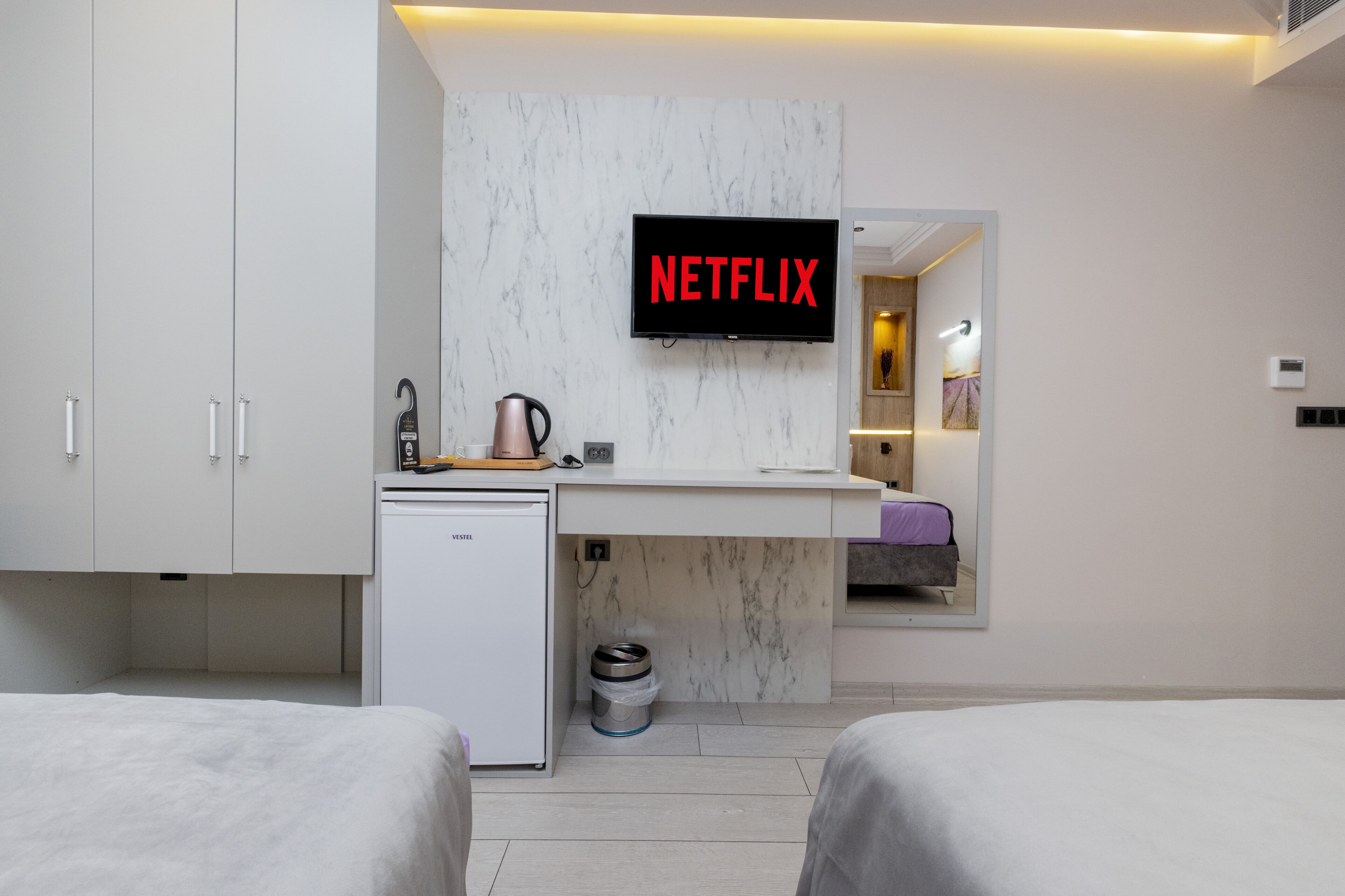 Trippelrum för familj | Minibar, skrivbord, arbetsyta för laptop och ljudisolering