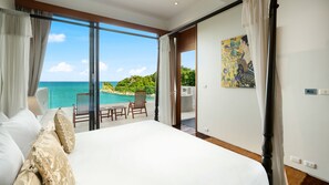 Minibar, in-room safe, desk, laptop workspace - Viman (Kamala)