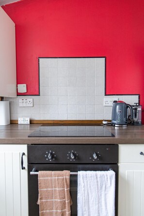 Apartment (1 Bedroom) | Eigene Küche