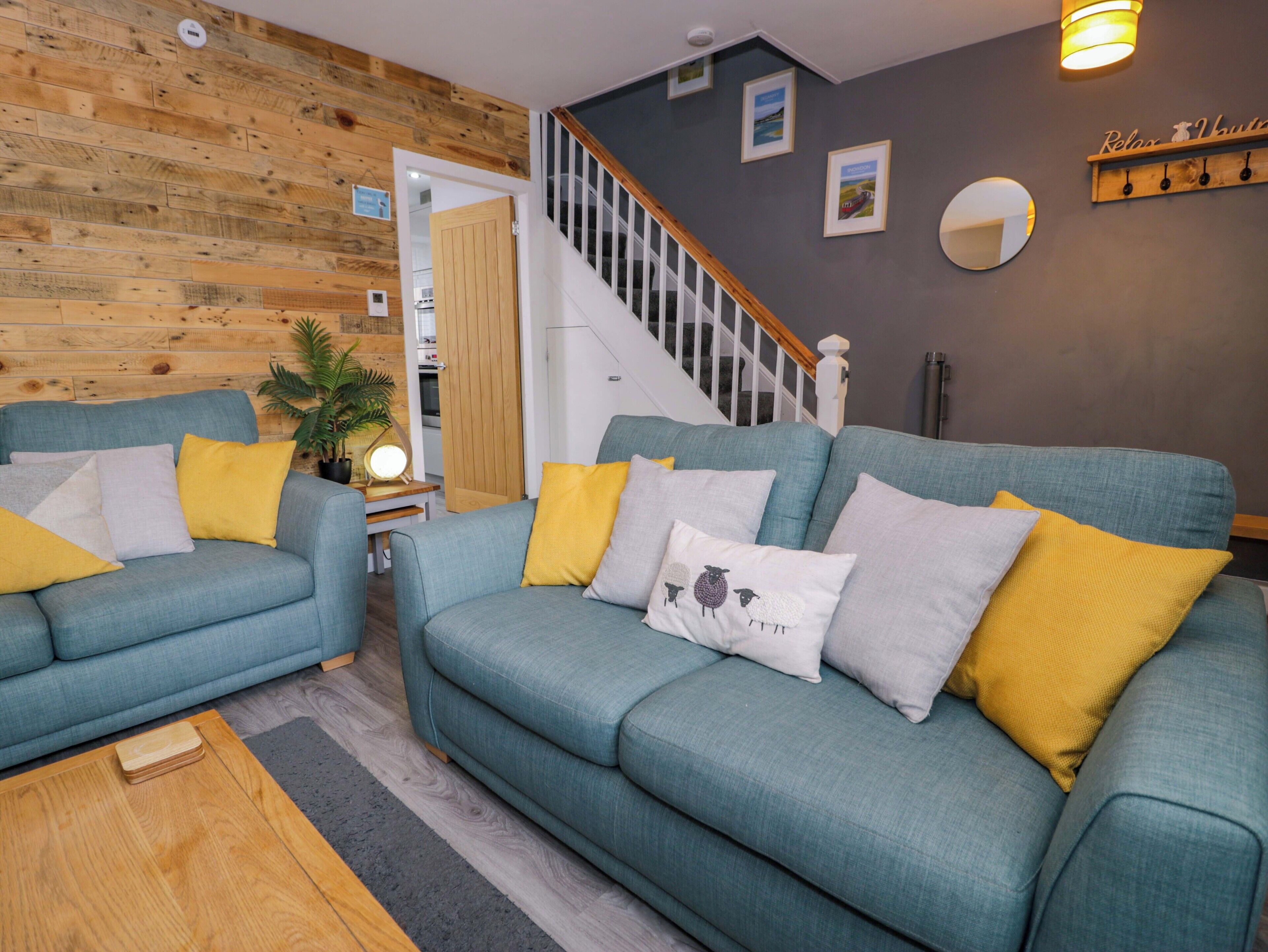 Cottage | Living area
