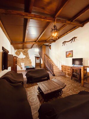 Game room - Casa Rural el Asiento los Gemelos (Pruna)