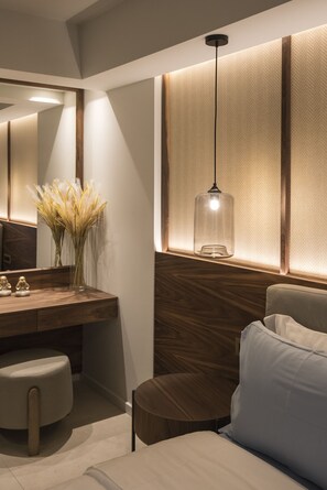 In-room safe, blackout curtains, soundproofing, iron/ironing board - Porto Perla  (Kos)