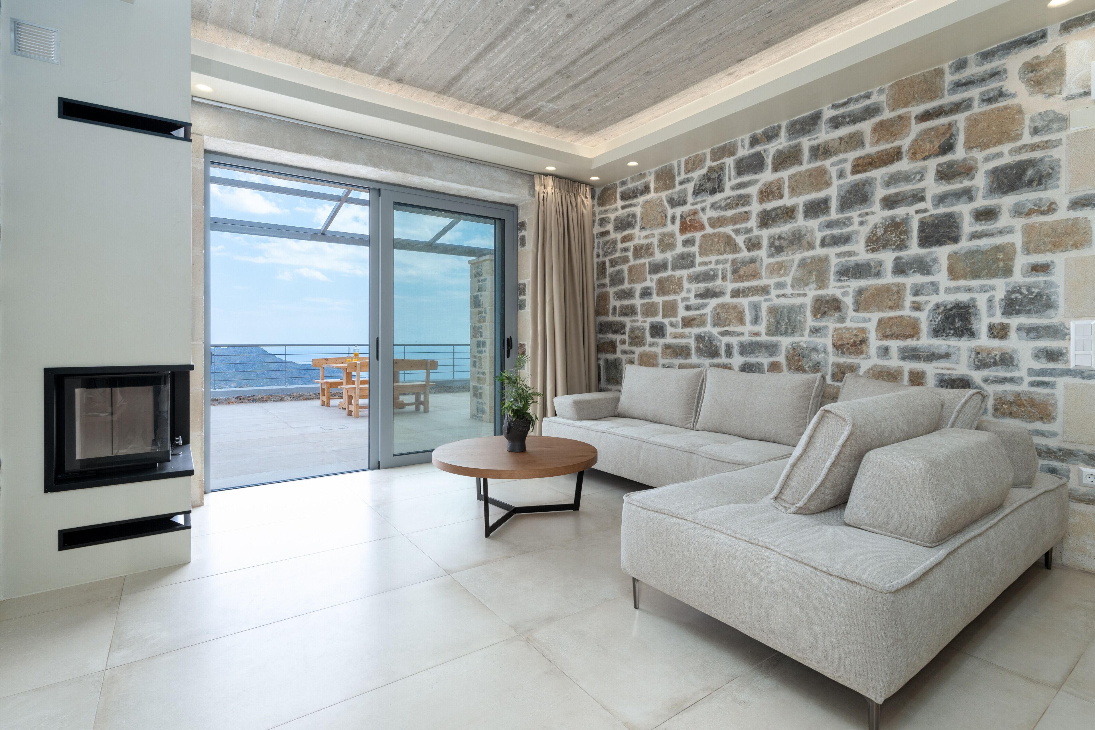 智能電視、壁爐