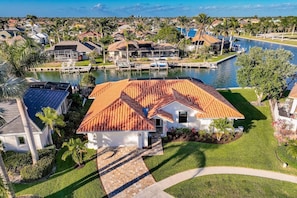 Exterior - Waterfront 4BR home with heated pool in Marco Island. (Marco Island)
