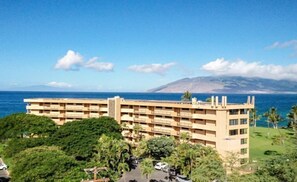 Exterior - Kihei Surfside #511: Amazing Oceanfront Paradise with Stunning Views (Kihei, Maui)