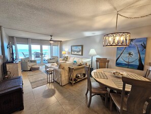 Smart TV, DVD player