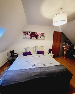 2 chambres, fer et planche à repasser, lit parapluie, Wi-Fi