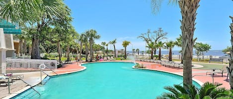 Piscine intérieure, piscine chauffée