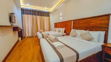 Familiekamer, uitzicht op meer | 1 slaapkamer, geluiddichte muren, gratis wifi