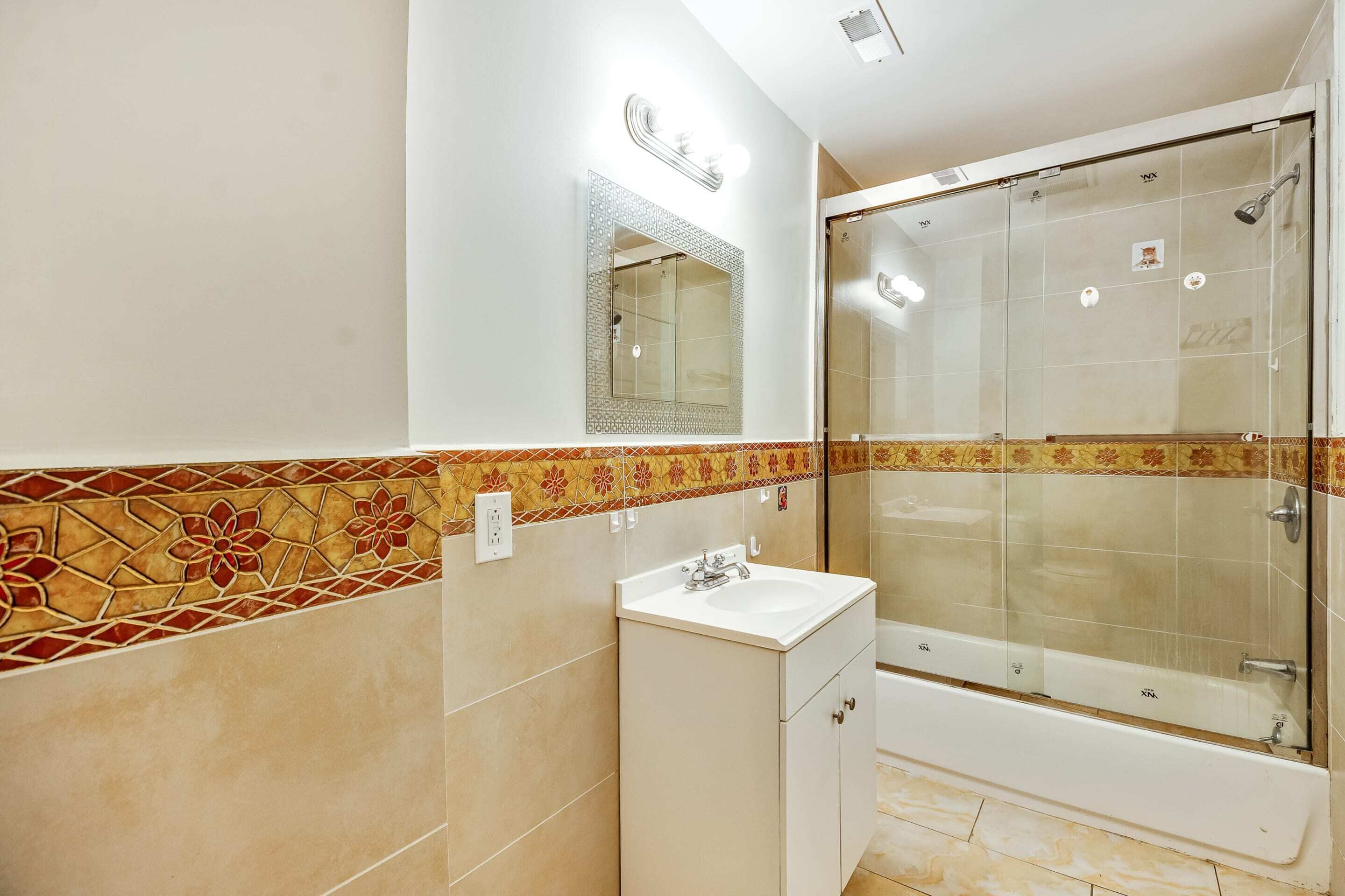 Basic Apartment, Berbilang Katil | Bilik Mandi | Pengering rambut, tuala disediakan, sabun, syampu 