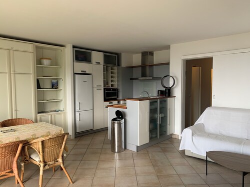 Appartement Très Belle vue mer et Falaise, Parking, Wifi, Terrasse