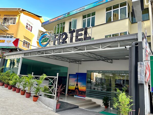 Fachada de la propiedad