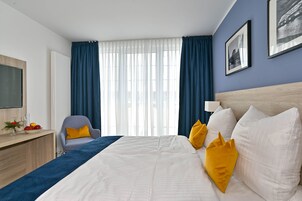 Schreibtisch, schallisolierte Zimmer, kostenloses WLAN, Bettwäsche