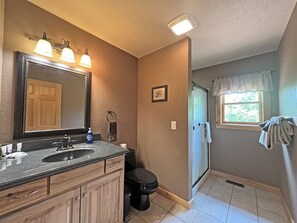 Baignoire, serviettes fournies