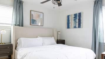 3 slaapkamers, een bureau, gratis wifi, beddengoed