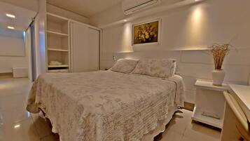 Suíte clássica | Individualmente decorados, berço de viagem, Wi-Fi de cortesia