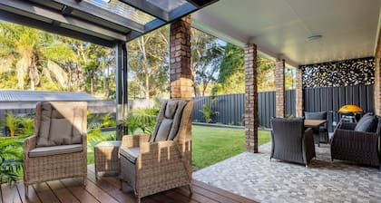 Little Beach Boutique Apartment - Whole Property