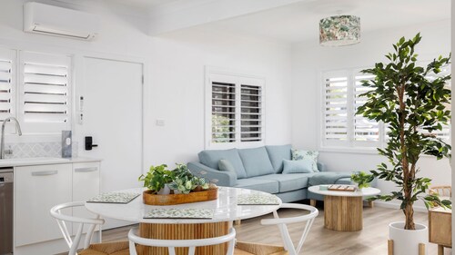 Little Beach Boutique Apartment - Whole Property