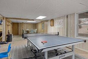 Spielezimmer