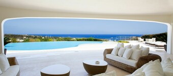 Villa in Porto Cervo with 7 bedrooms sleeps 14