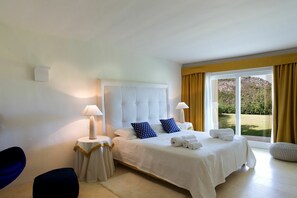 7 soverom, strykejern/-brett, reiseseng for barn og wi-fi (inkludert)