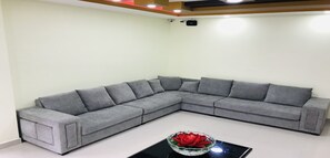 32-inch flat-screen TV with cable channels, TV