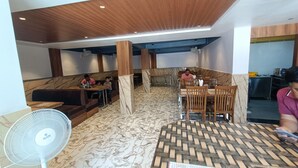 Restaurant - The Lalit Hotel And Restaurant (Bhopal)