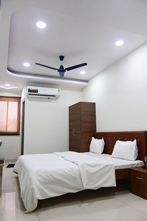 Classic Room - The Lalit Hotel And Restaurant (Bhopal)