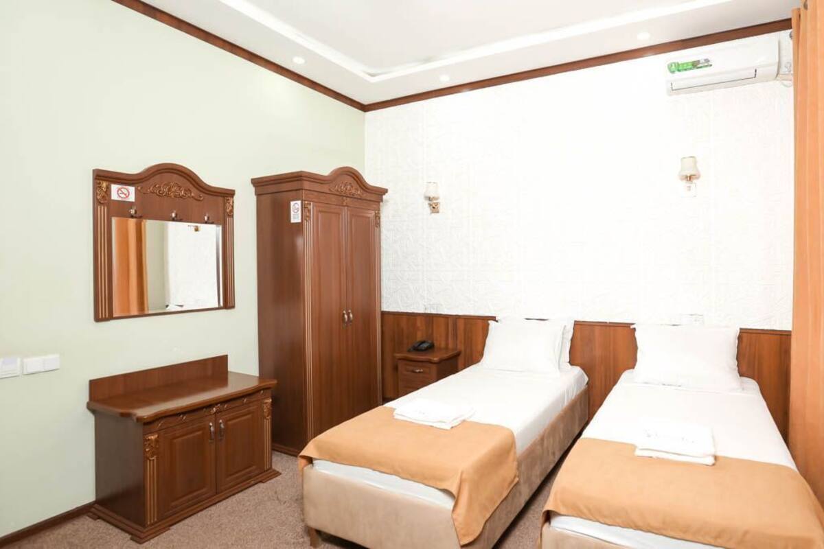 Standard Twin Room