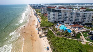 On the beach - Best view in TOPSAIL - Luxurious 3BR Oceanfront Condo (North Topsail Beach)