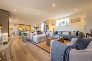 TV - The Coach House (R) (6), Ringstead, Norfolk (Ringstead)