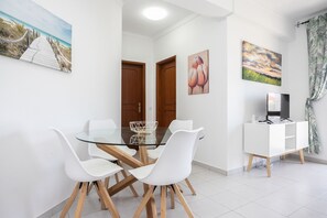 Dining - 1 bedroom flat in Manta Rota by AlgarveManta (9T1) (Manta Rota)