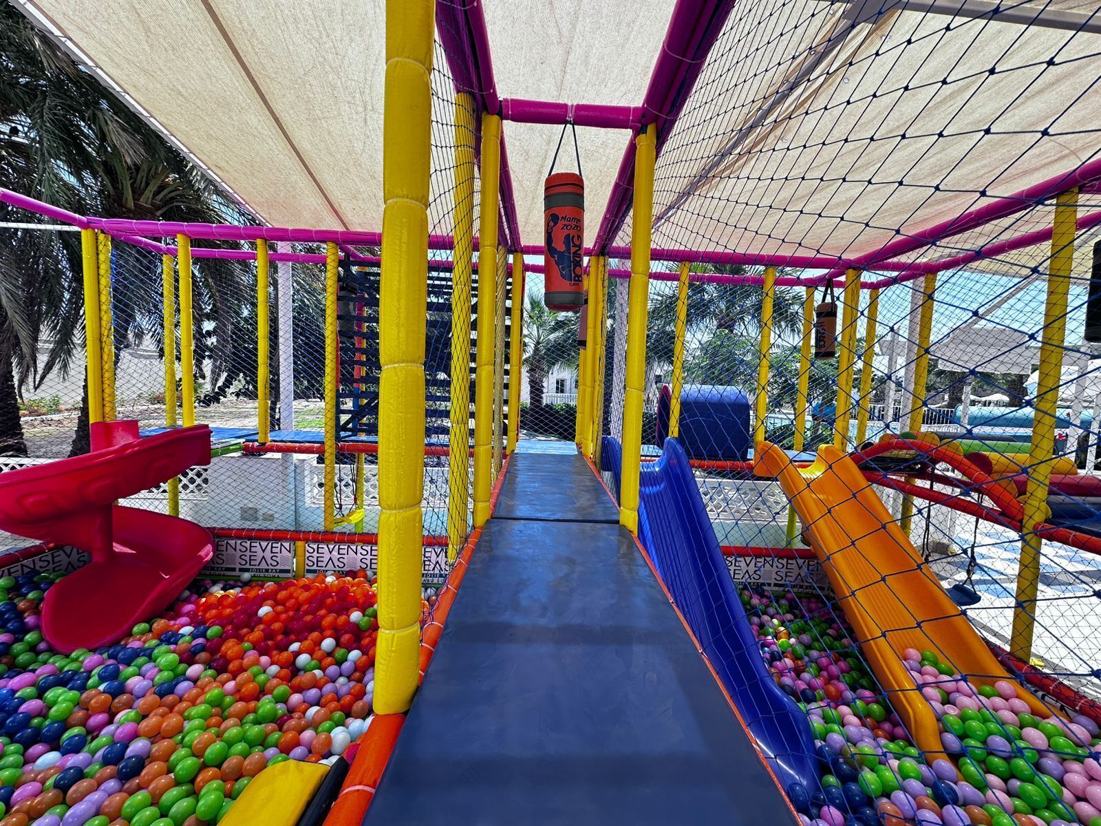 Außen-Kinderspielplatz