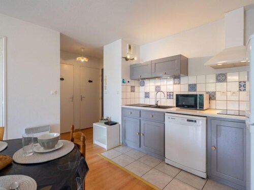 Les Hautes Folies by Interhome