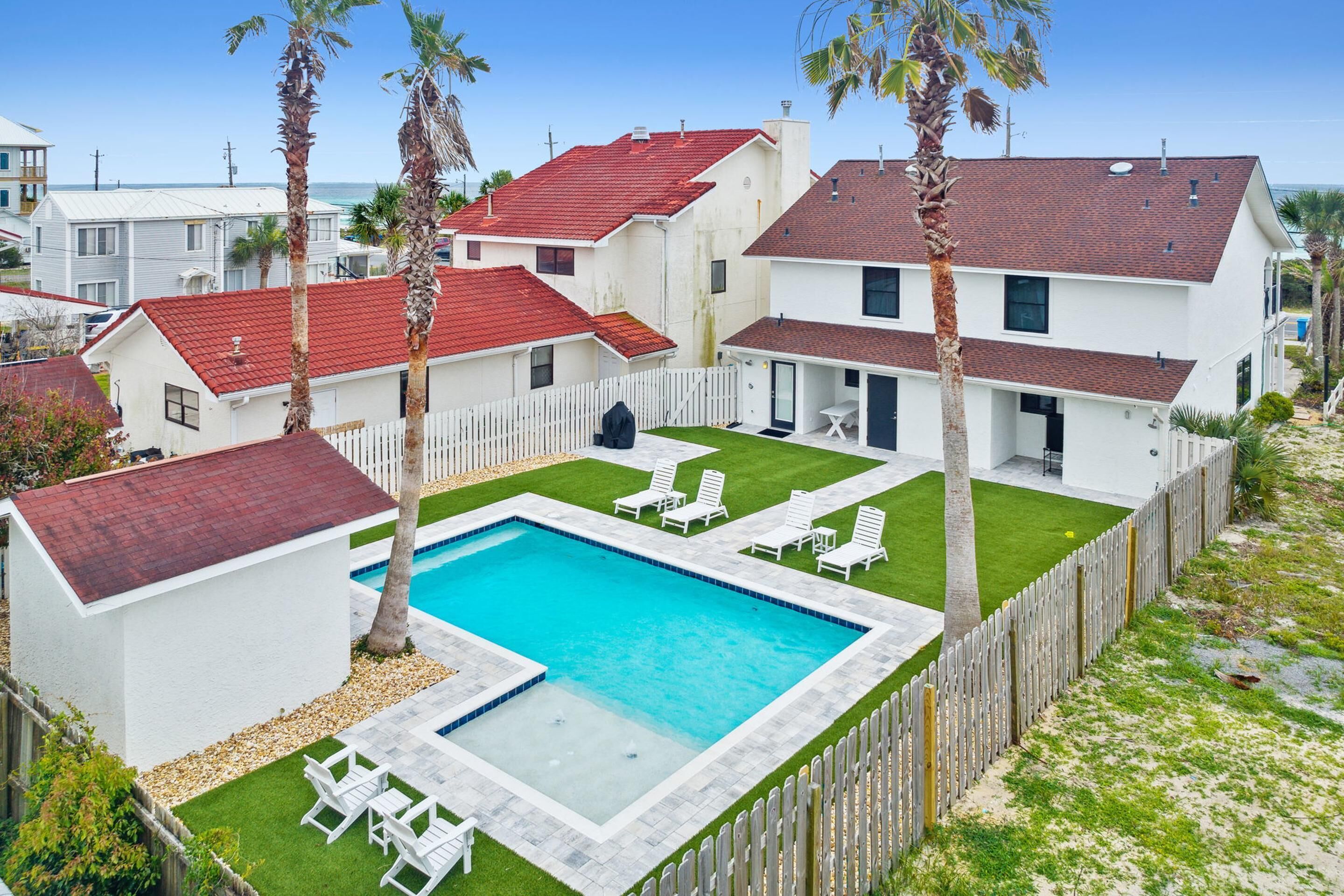 Laguna Matata | Patio, Pool, & Hot Tub!