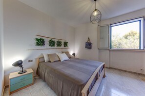 Villa | 4 bedrooms - And001 in Andrano With 4 Bedrooms and 2 Bathrooms (Andrano)