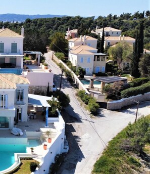 5 bedrooms