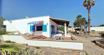 Sal003 in Pescoluse With 2 Bedrooms and 2 Bathrooms