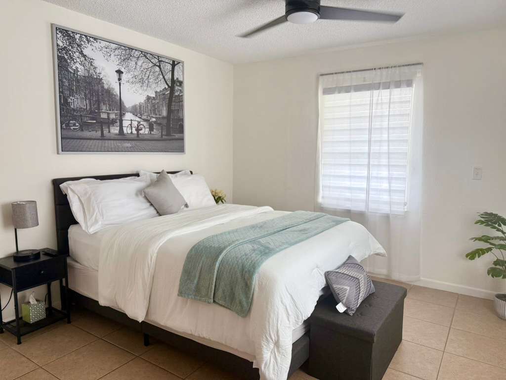 2 bedrooms, iron/ironing board, free WiFi, bed sheets